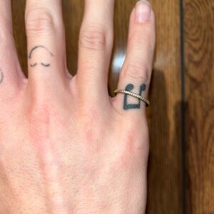 Elegant Gold Women's Ring